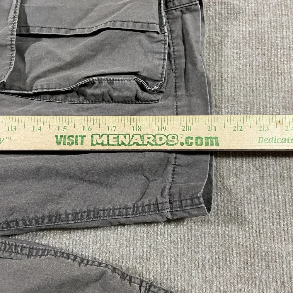 Gap Khakis Lived In Cargo Shorts Mens 31 Grey Relaxed Fit Cotton Utility Outdoor